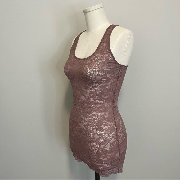 Aritzia Wilfred Sheer Lace Tank Top Mauve - Picture 4 of 11